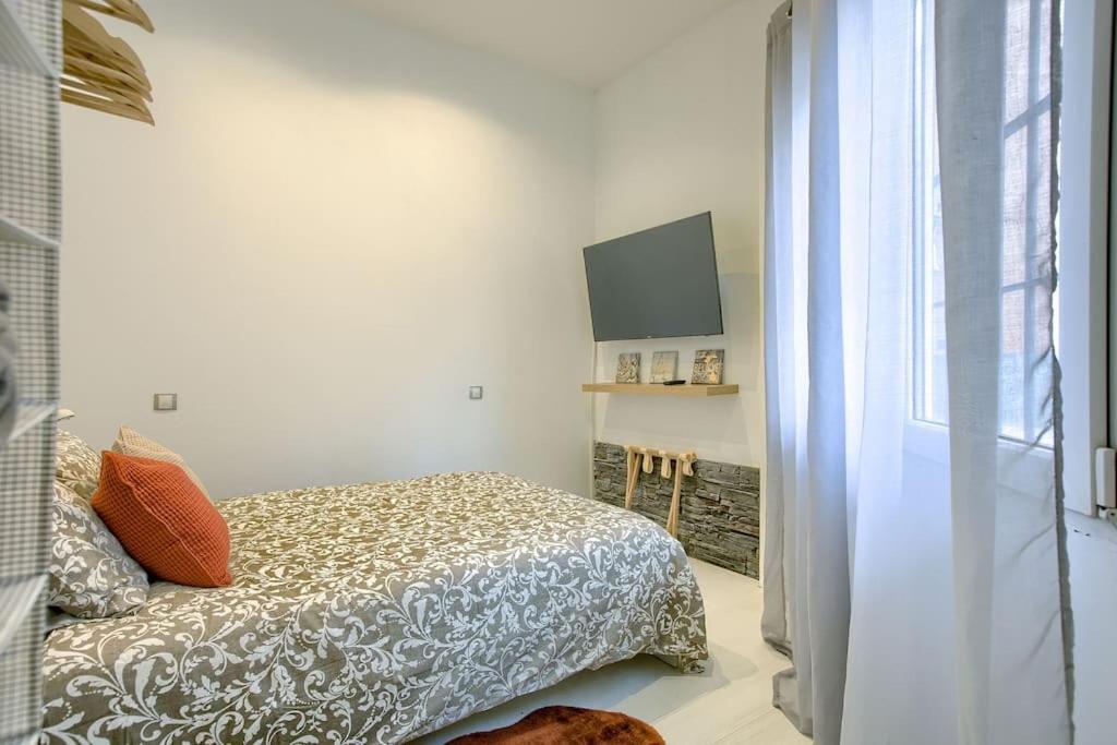 Cozy Getaway In Madrid Apartment Exterior photo